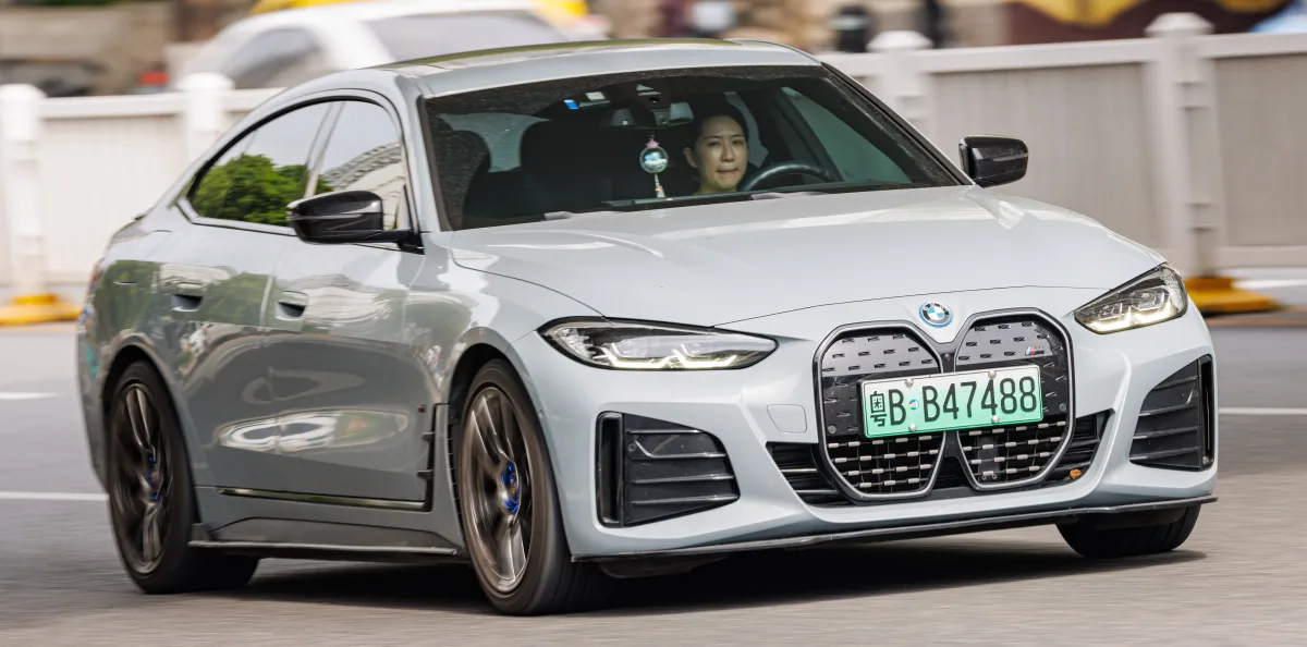 بي إم دبليو i4 M50 (BMW i4 M50 544 HP)
