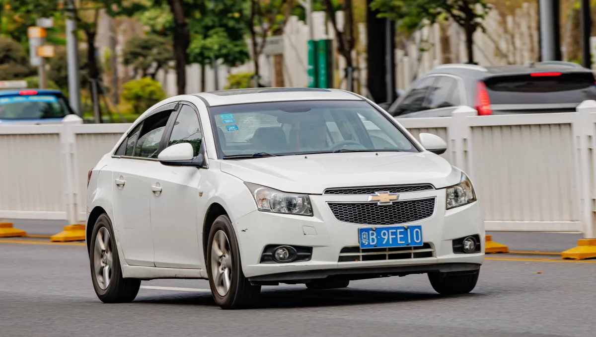الواجهة الأمامية لـ شيفروليه كروز موديل 2010 (Cruze J300)