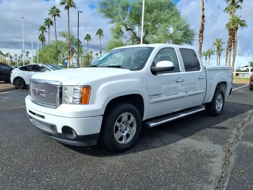 جي إم سي سييرا (GMC Sierra 1500 Denali)