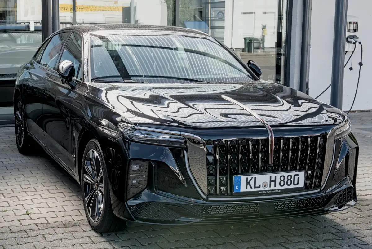 هونغ تشي H9 (Hongqi H9 2.0T / 3.0T)