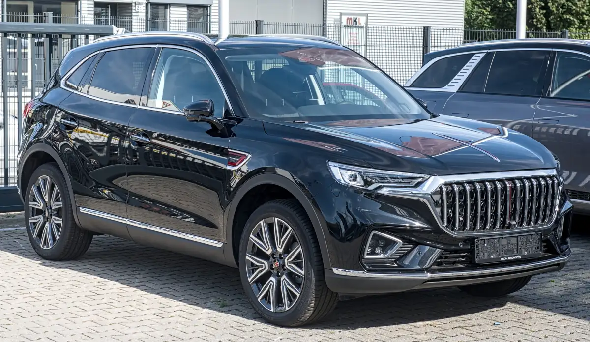 هونغ تشي HS5 (Hongqi HS5 2.0T) - المقصورة الداخلية والكونسول