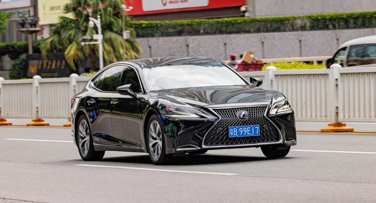 لكزس LS (LS 500 V6 Twin Turbo)
