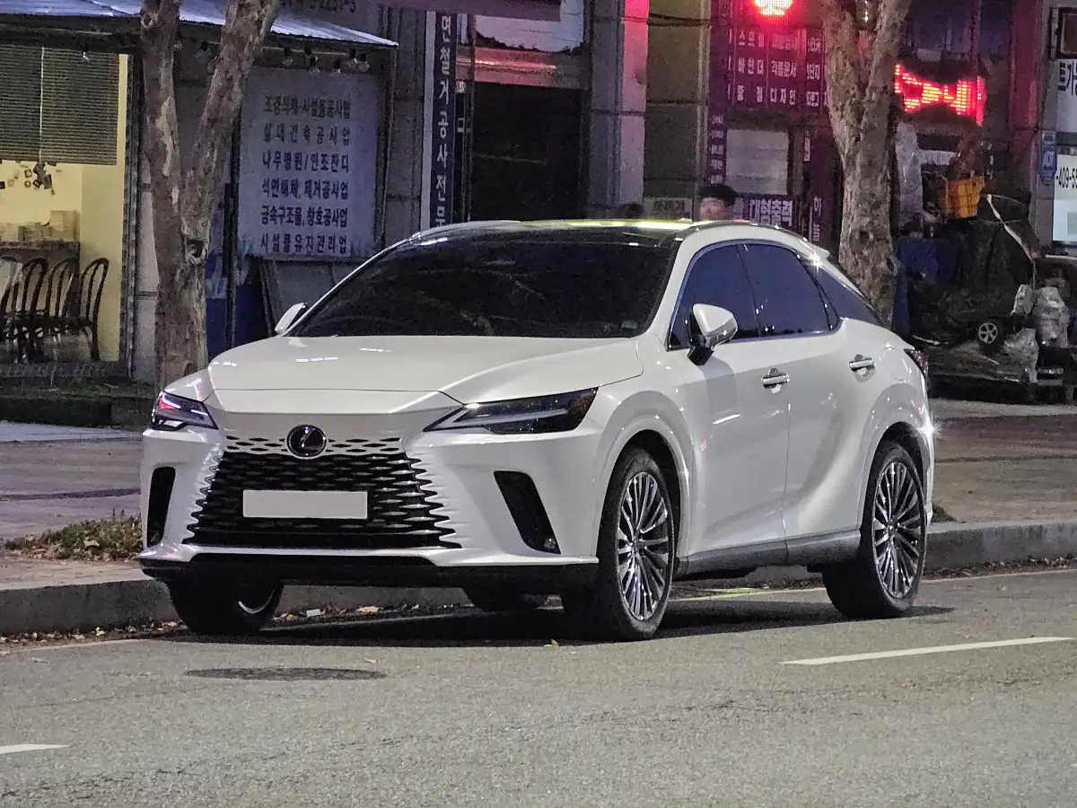 لكزس RX (Lexus RX 350 AL30) - المقصورة الداخلية والكونسول