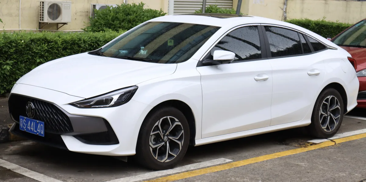 المقصورة الداخلية لـ إم جي RX5 بلس (MG RX5 Plus)