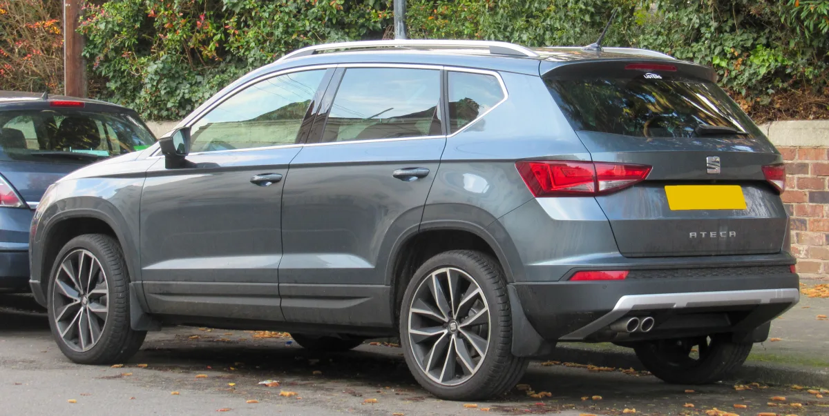 سيات أتيكا (Seat Ateca 1.4 TSI) - التصميم الخلفي وزاوية العادم