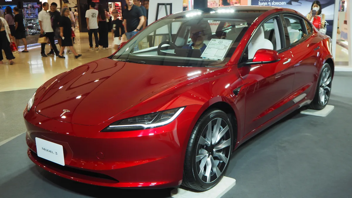 تسلا موديل 3 هايلاند (Tesla Model 3 Highland LR)