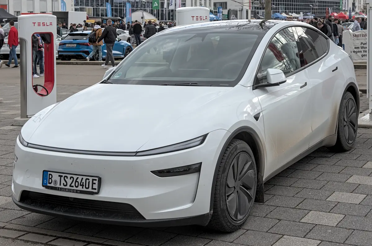تسلا موديل Y بيرفورمانس (Model Y Performance)